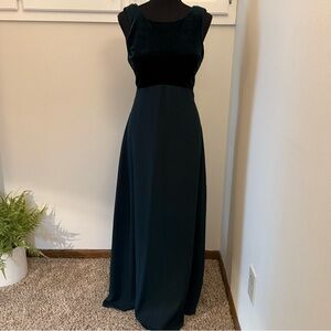 Elegant Backless Velvet Gown